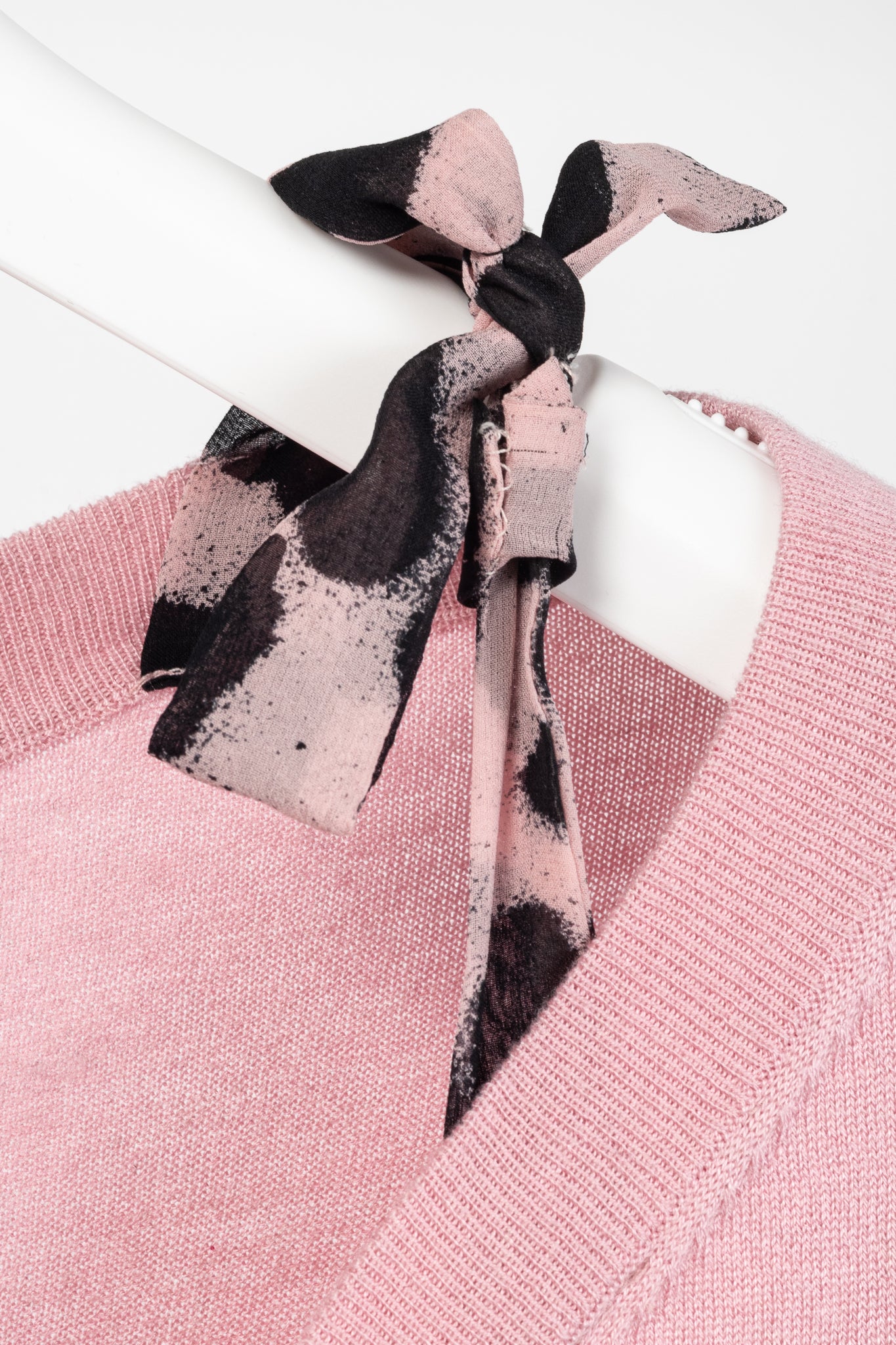 Boutique Moschino Pink Silk Leopard-Trim Sweater