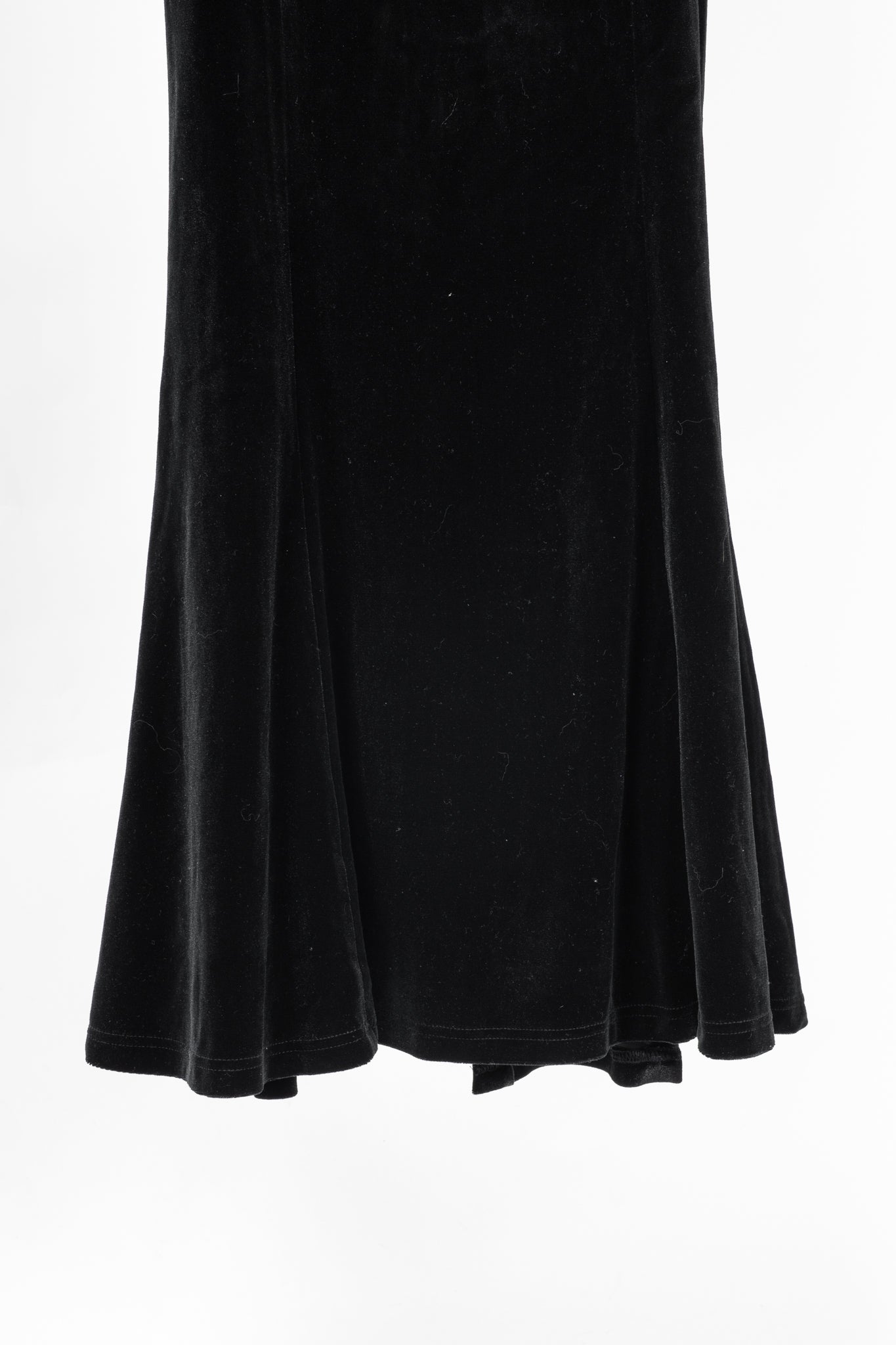 Nana Jacqueline Caroline Black Velvet Ruffle-Strap Mermaid Gown