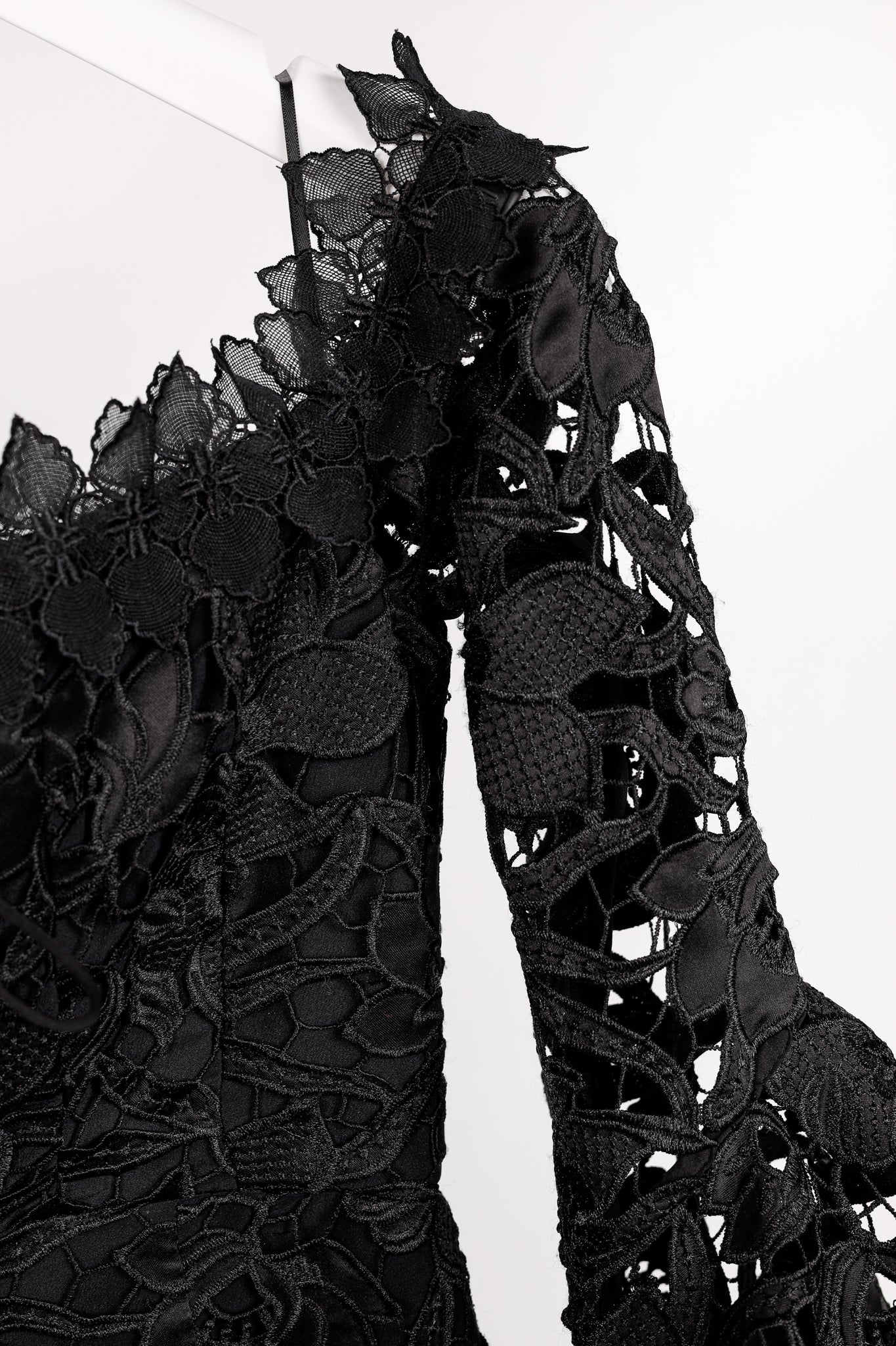 Nicholas Black Botanical Lace Lace-Up Off-Shoulder Cocktail Dress – Blogger  Armoire