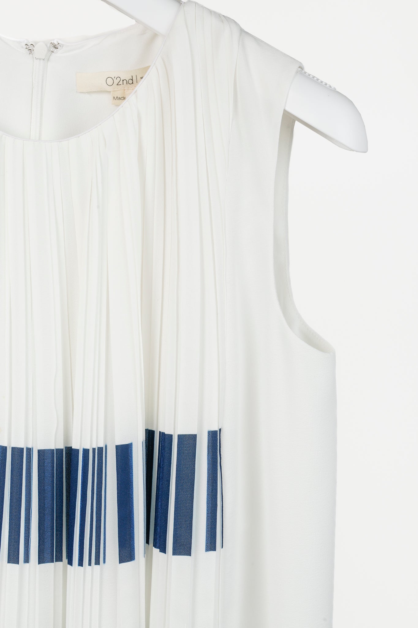 O’2nd White Pleated Blue-Striped Sleeveless Blouse