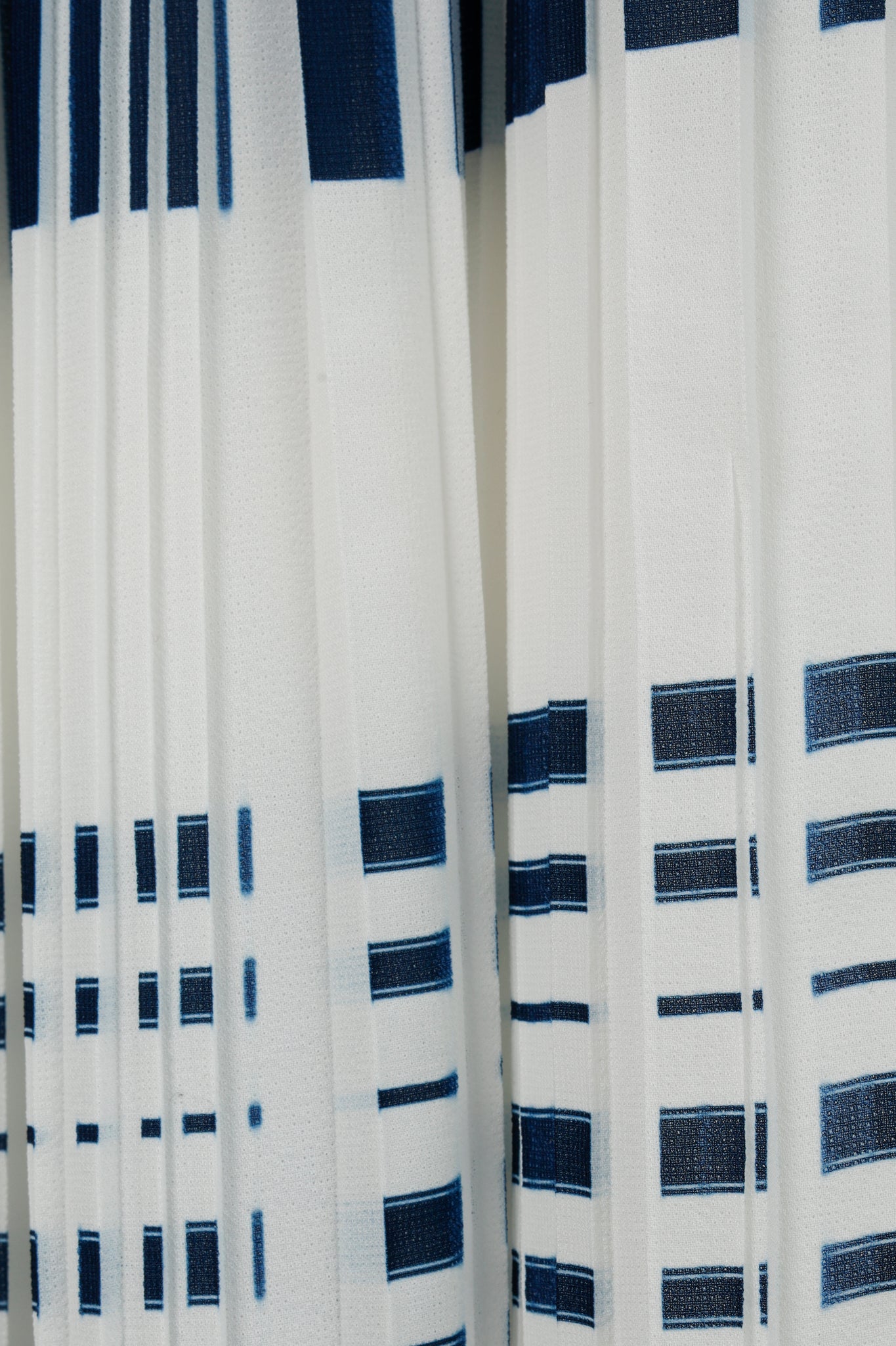 O’2nd White Pleated Blue-Striped Sleeveless Blouse