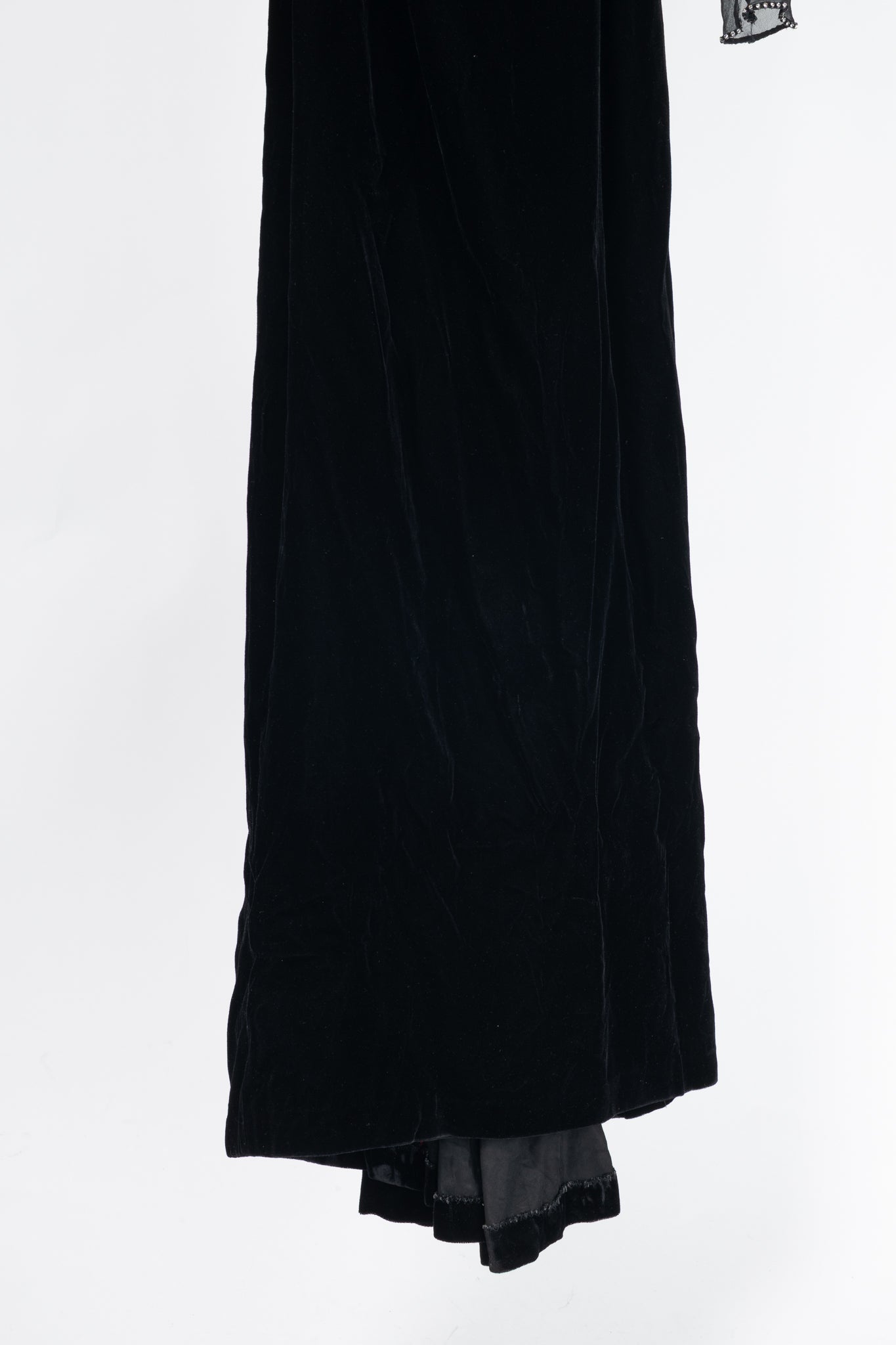 Oscar de la Renta Studio Black Velvet Rhinestone-Trim Gown