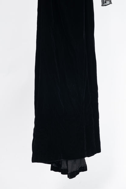 Oscar de la Renta Studio Black Velvet Rhinestone-Trim Gown
