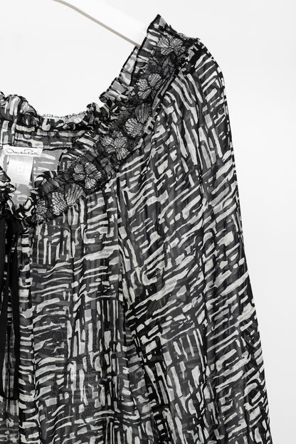 Oscar de la Renta AW/10 Black & White Abstract Silk Lace-Trim Tie-Neck Blouse