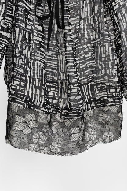 Oscar de la Renta AW/10 Black & White Abstract Silk Lace-Trim Tie-Neck Blouse