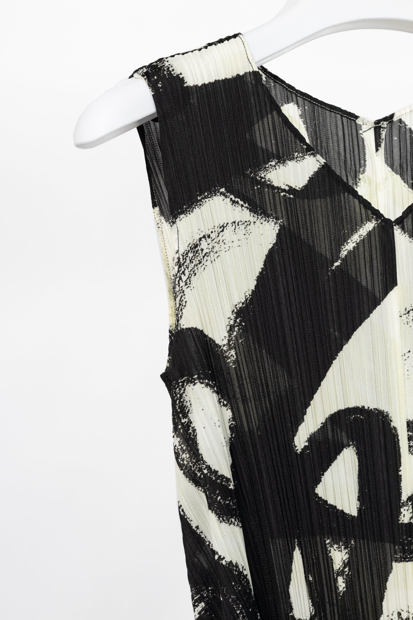 Pleats Please Issey Miyake Spin White & Black Printed Midi Swing Dress