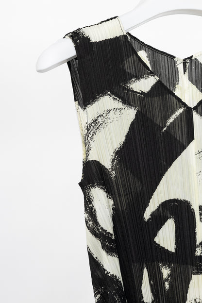Pleats Please Issey Miyake Spin White & Black Printed Midi Swing Dress