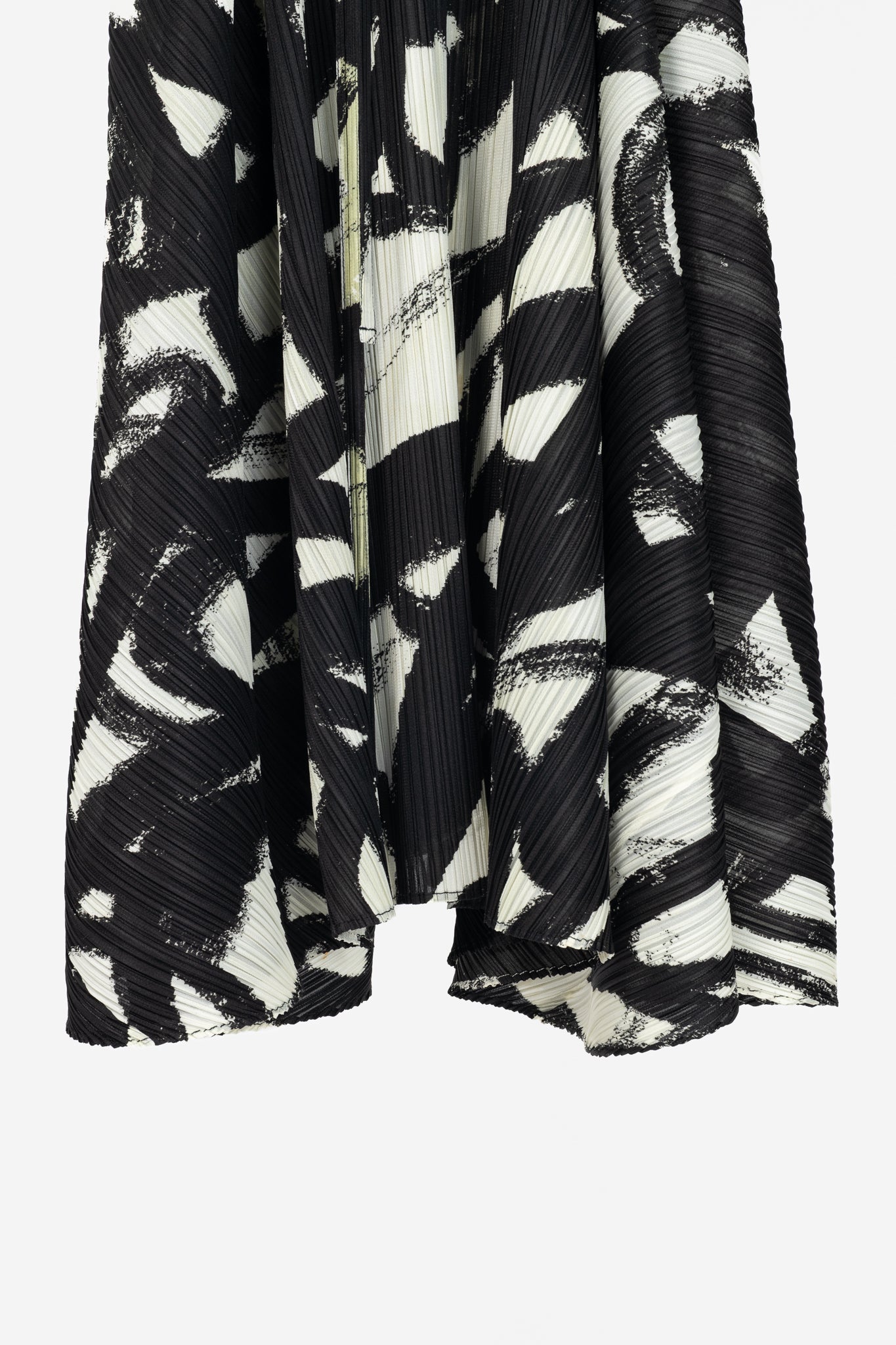 Pleats Please Issey Miyake Spin White & Black Printed Midi Swing Dress