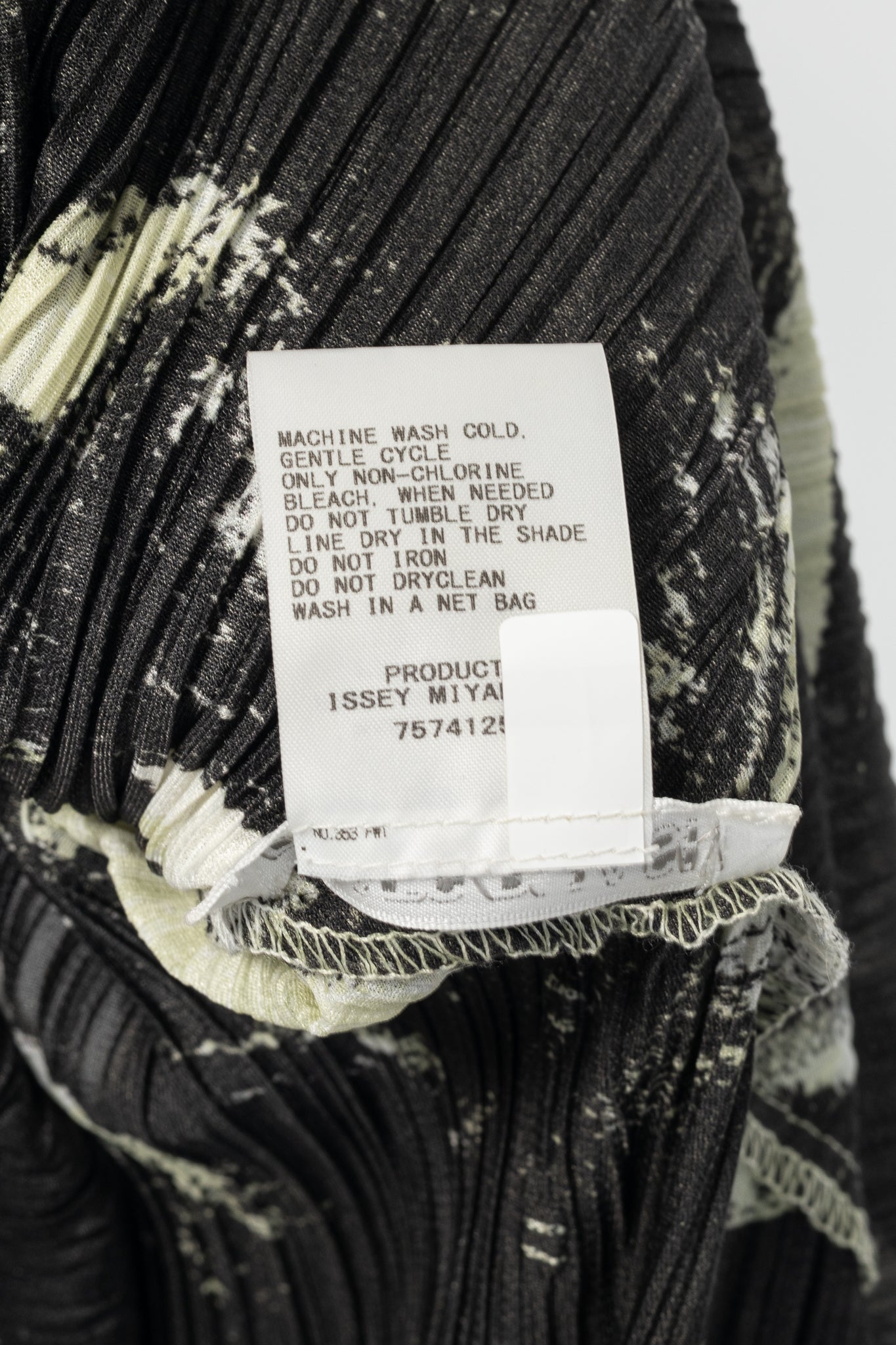 Pleats Please Issey Miyake Spin White & Black Printed Midi Swing Dress