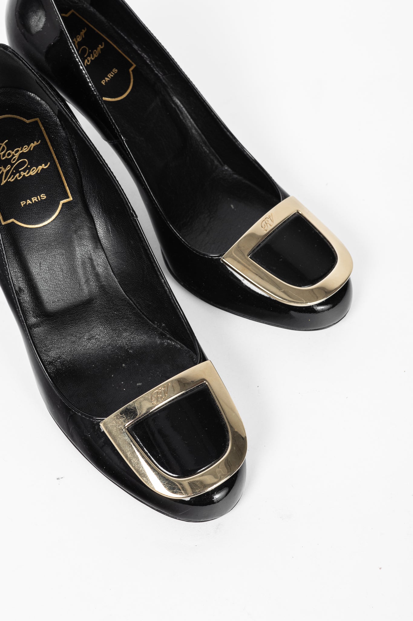 Roger Vivier Décolleté Ecusson Black Patent-Leather Buckle Heels