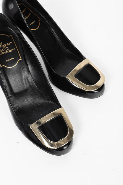 Roger Vivier Décolleté Ecusson Black Patent-Leather Buckle Heels