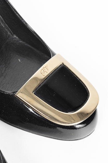 Roger Vivier Décolleté Ecusson Black Patent-Leather Buckle Heels