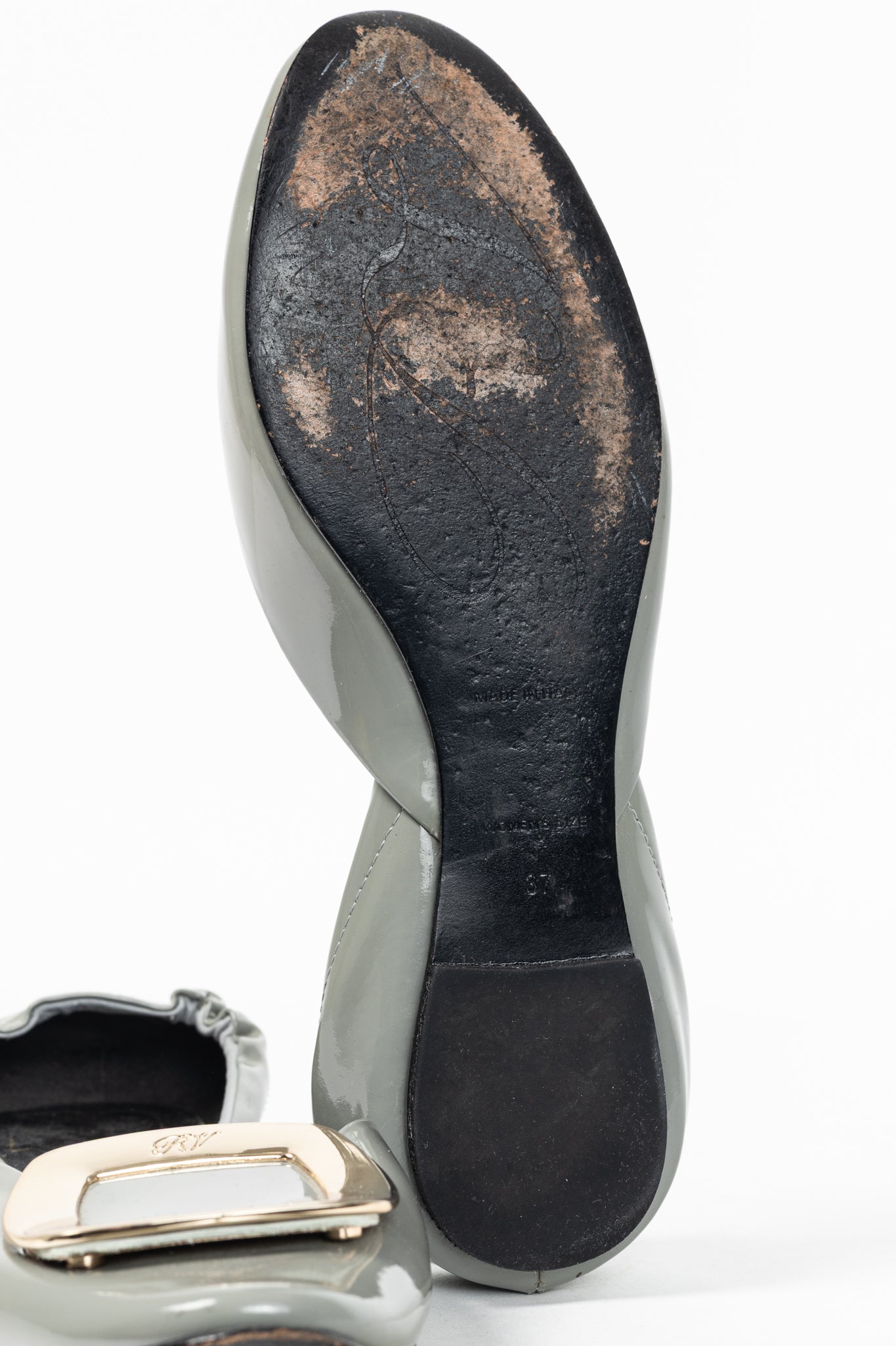 Roger Vivier Chips Grey Patent Leather Buckle Scrunch Flats