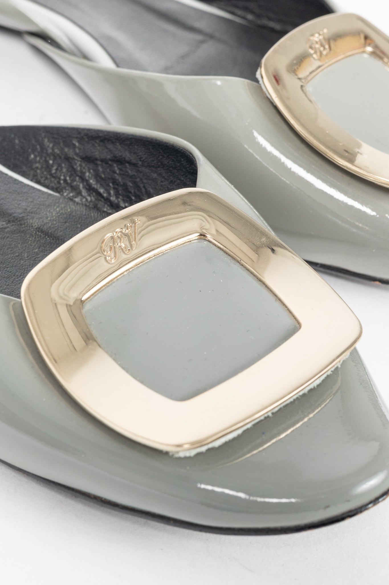 Roger Vivier Chips Grey Patent Leather Buckle Scrunch Flats