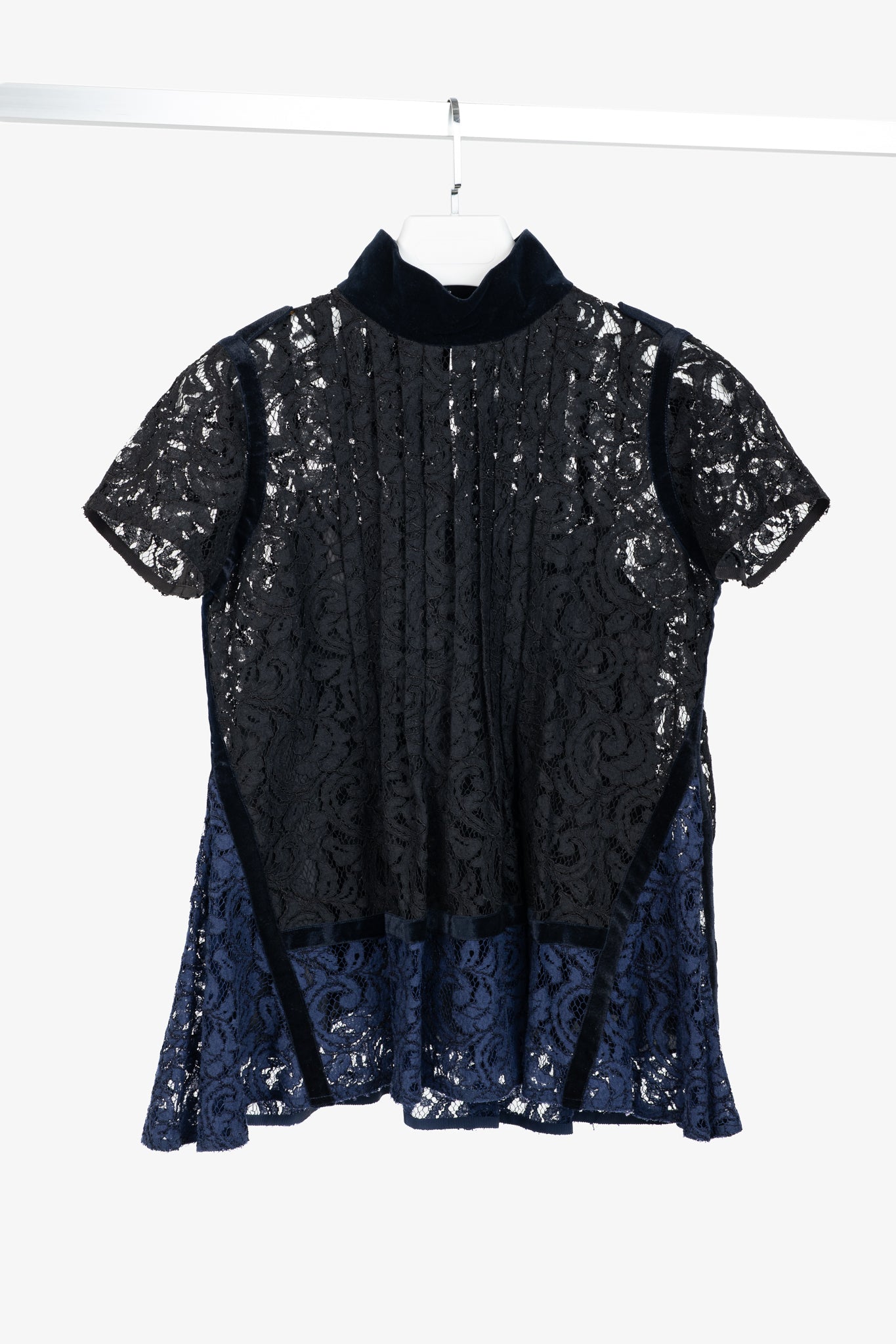 Sacai PF/16 Black & Blue Lace Velvet-Trim Blouse