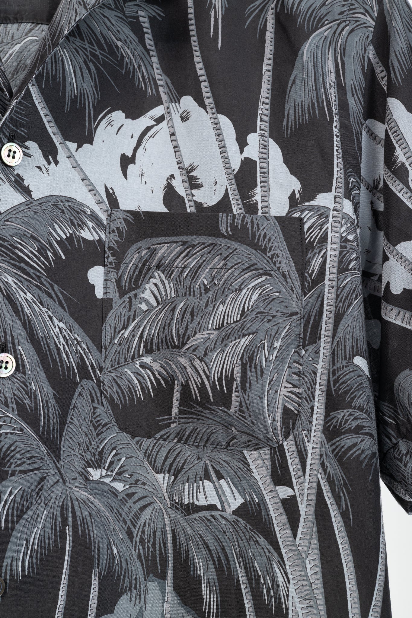Sacai x Sun Surf Grey Diamond Head Tropical Shirt