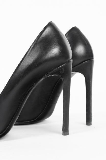 Saint Laurent Black Leather Pointed-Toe Pumps