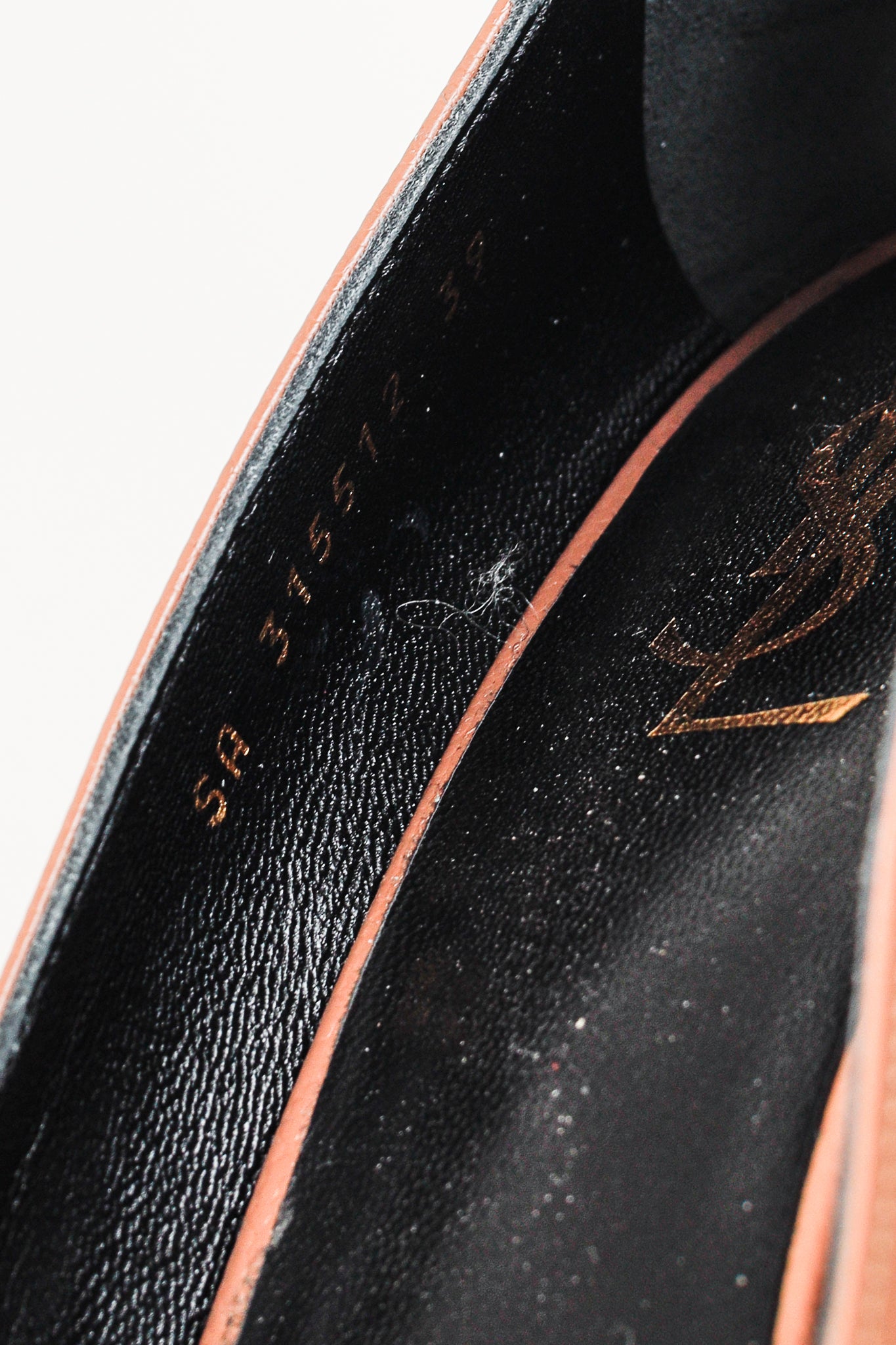 Saint Laurent Nude Beige Stingray-Stamped Leather Pumps