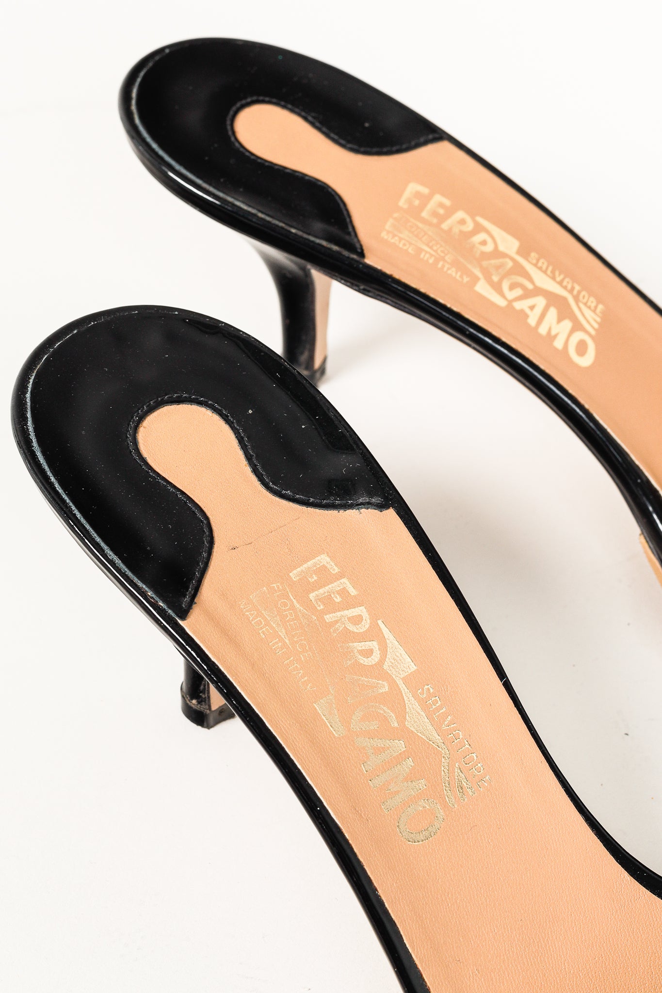 Salvatore Ferragamo Glory Nero Patent Calf Bow Mules