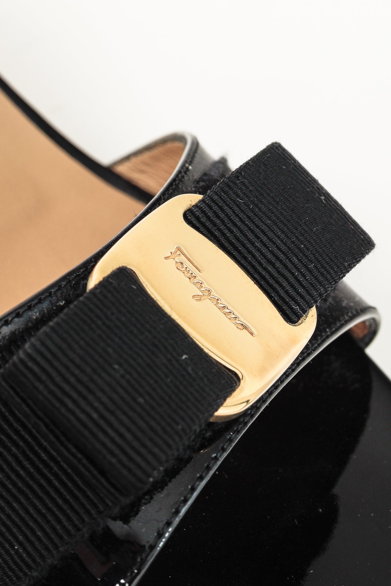 Salvatore Ferragamo Glory Nero Patent Calf Bow Mules