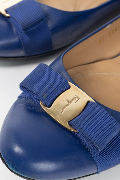 Salvatore Ferragamo Varina Blue Leather Bow Ballet Flats