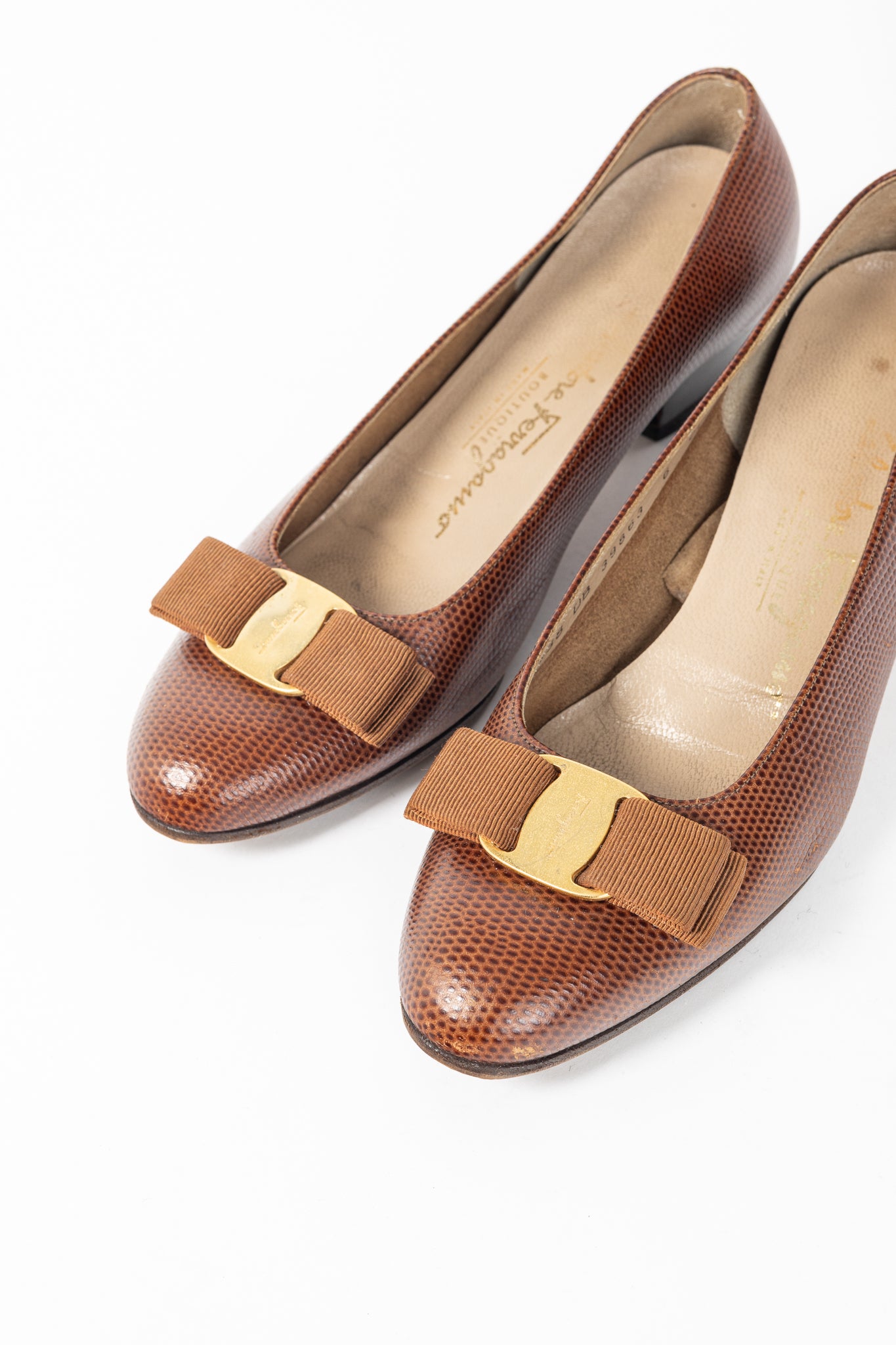 Salvatore Ferragamo Boutique Lillaz Tan Lizard-Embossed Bow Pumps