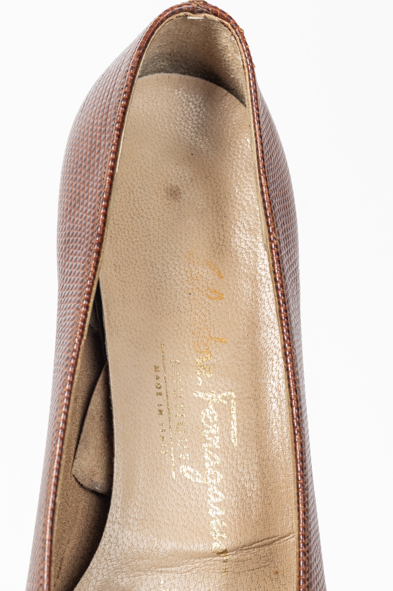 Salvatore Ferragamo Boutique Lillaz Tan Lizard-Embossed Bow Pumps