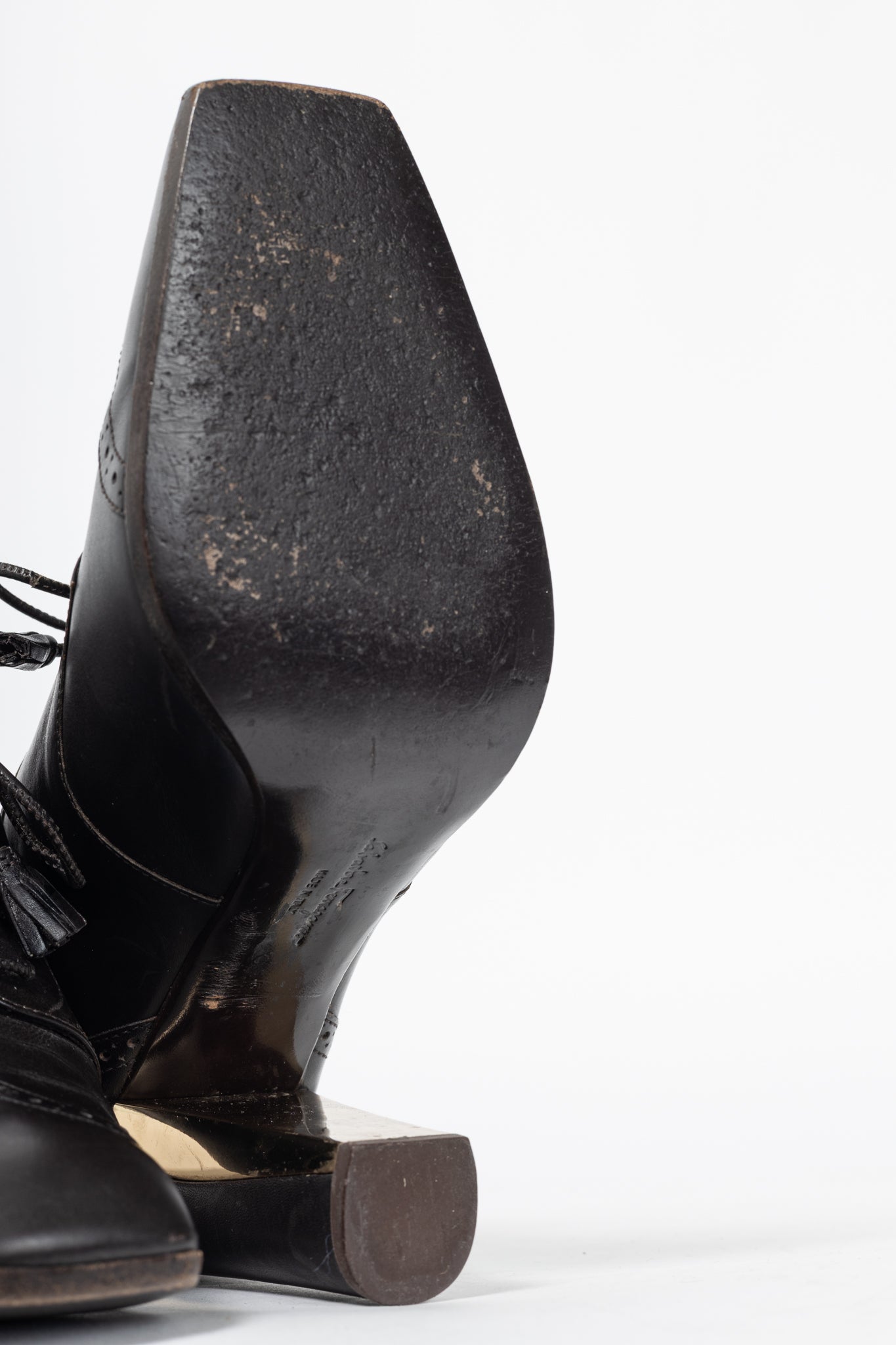 Salvatore Ferragamo Fusadia Fondente Calf Wingtip Derby Heels