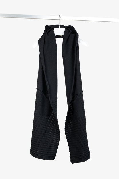 Sarah Pacini Black Wool-Blend Ribbed-Knit Pocket Scarf