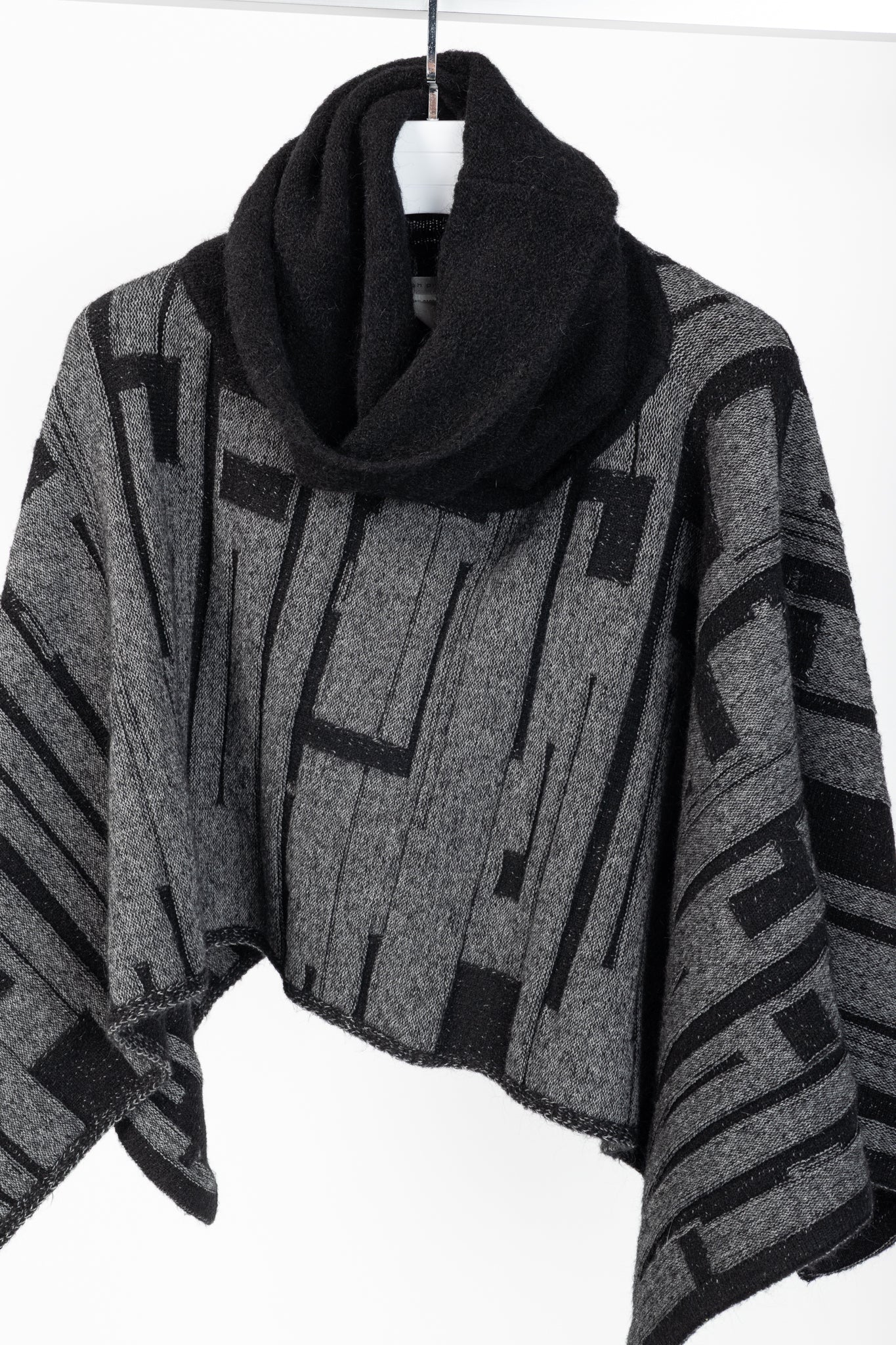 Sarah Pacini Grey & Black Geometric-Knit Cowl-Neck Poncho