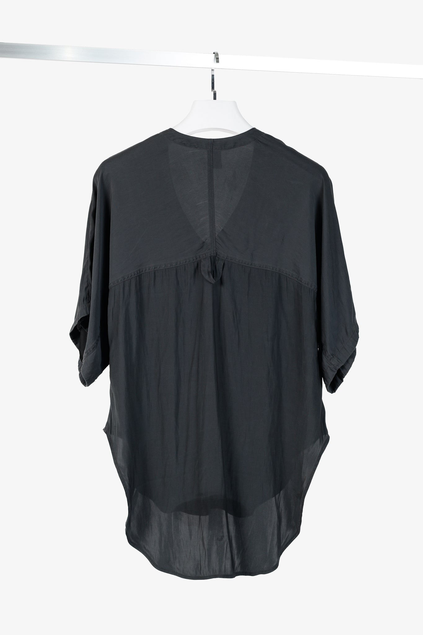 Smythe Grey Matte-Satin Pocket V-Neck Scrubs Top