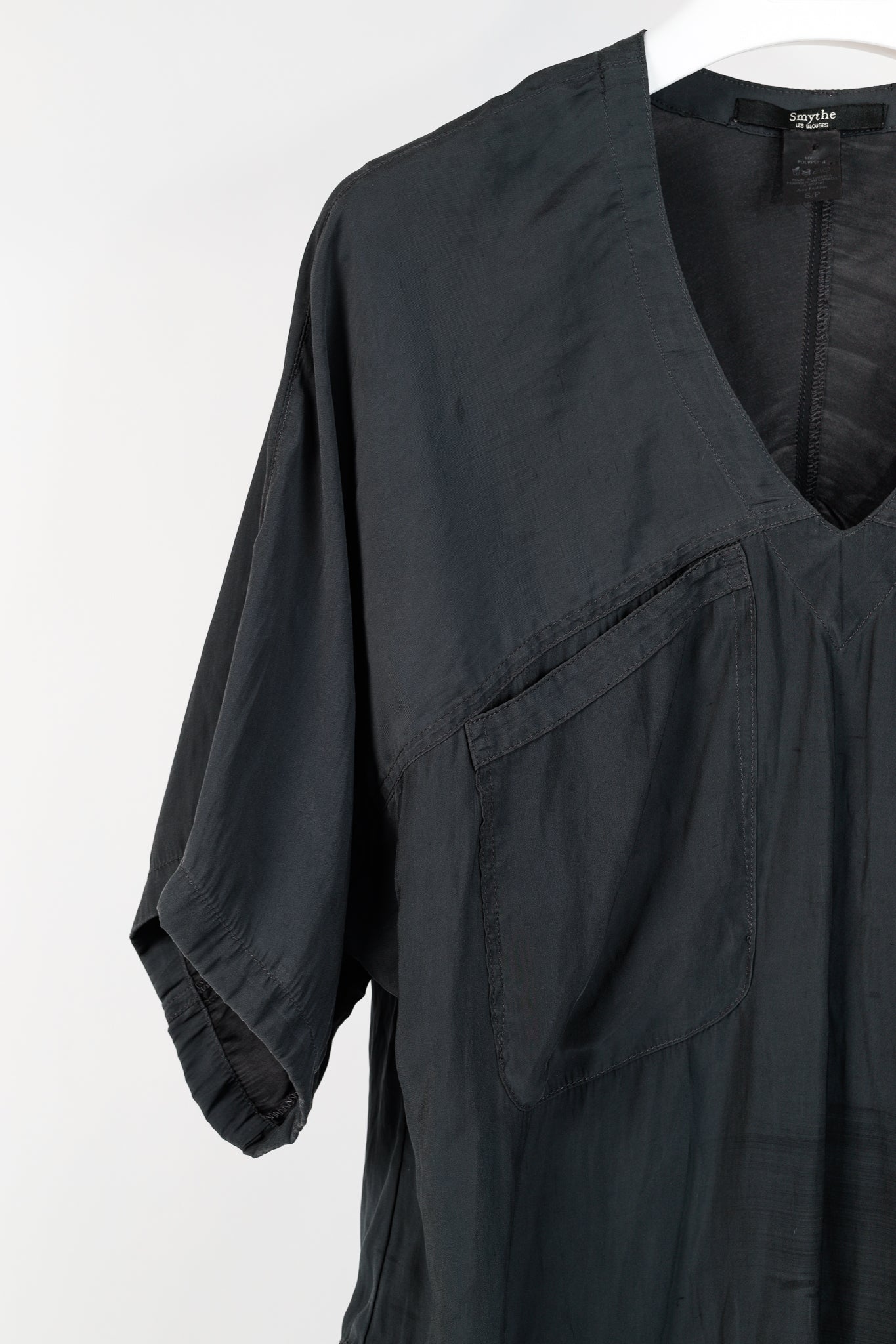Smythe Grey Matte-Satin Pocket V-Neck Scrubs Top