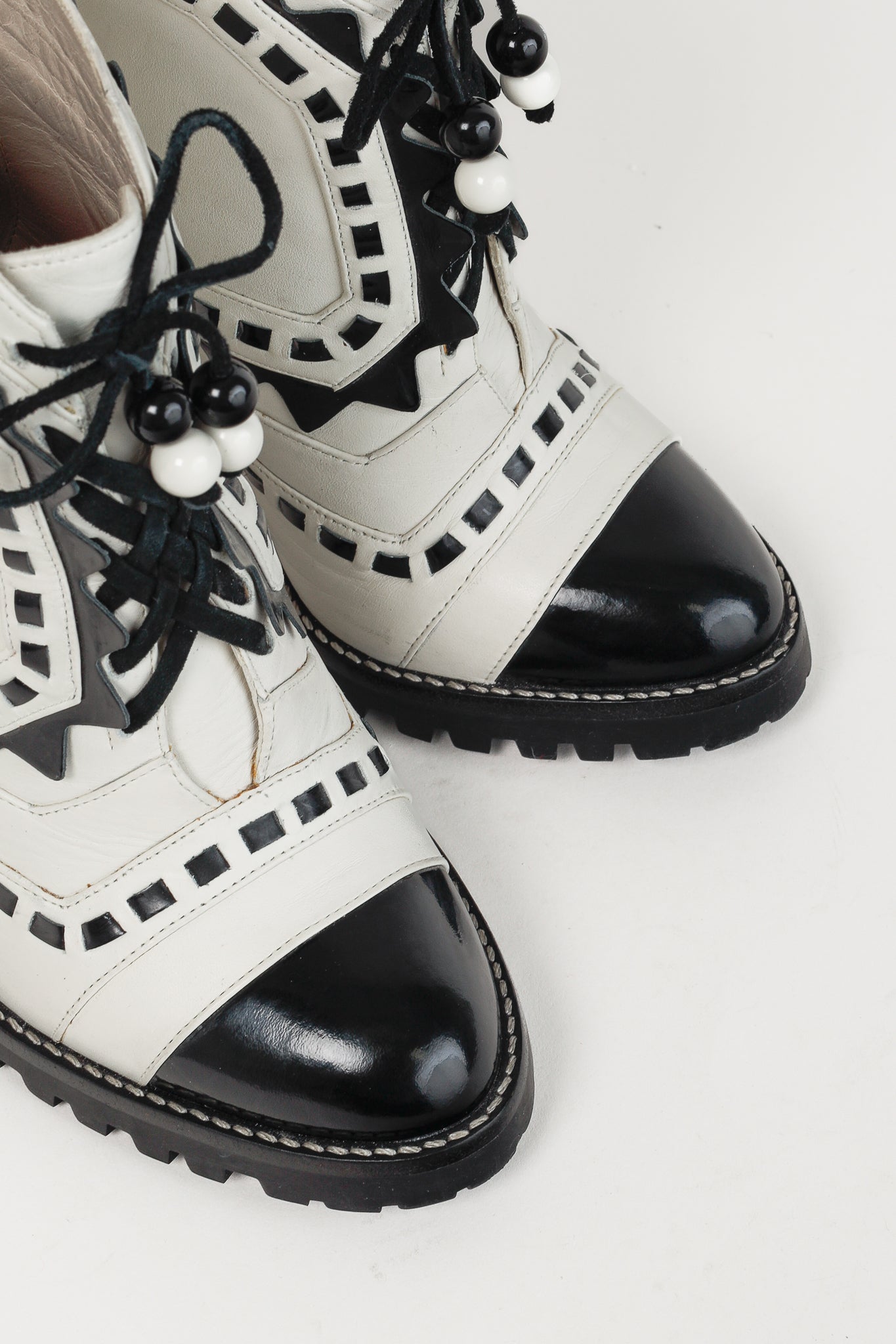 Sophia Webster White & Black Lace-Up Heeled Ankle Boots