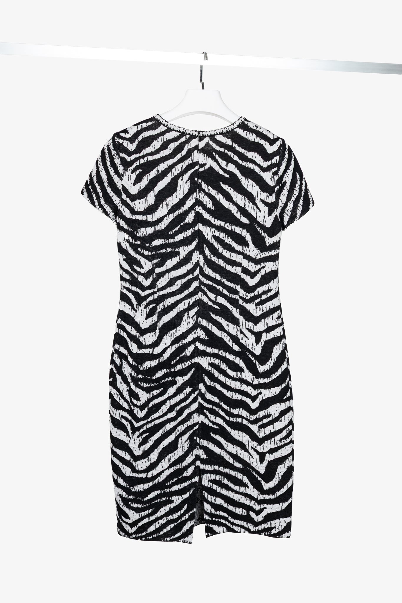 St. John PF19 Zebra-Jacquard Wool-Knit Dress