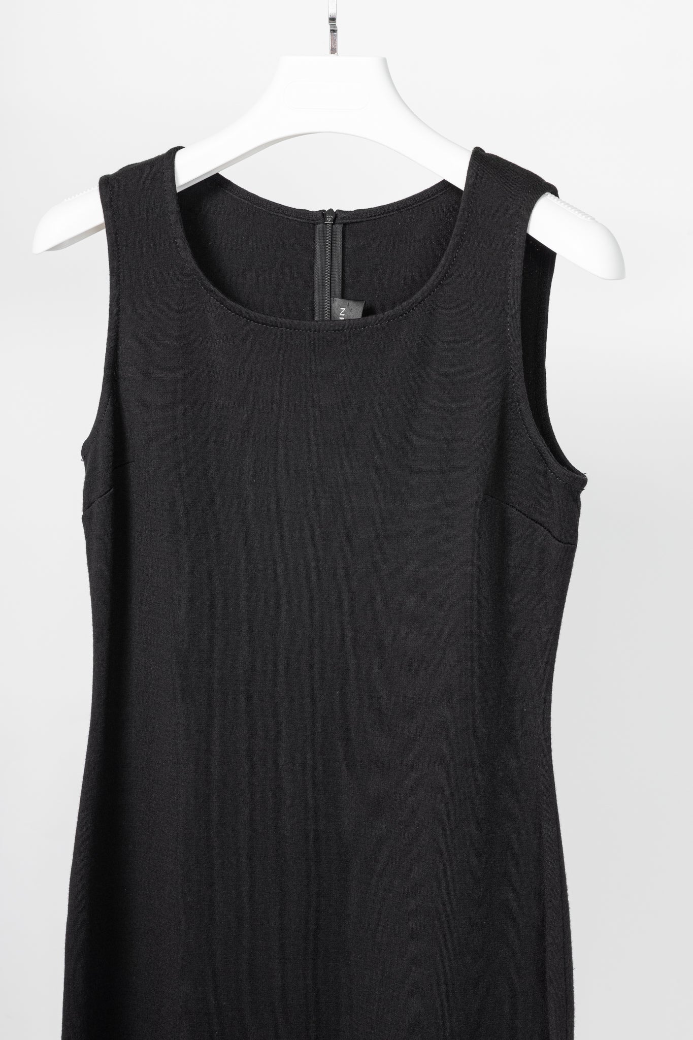 St. John Caviar AW16 Black Wool-Blend Knit Sleeveless Dress