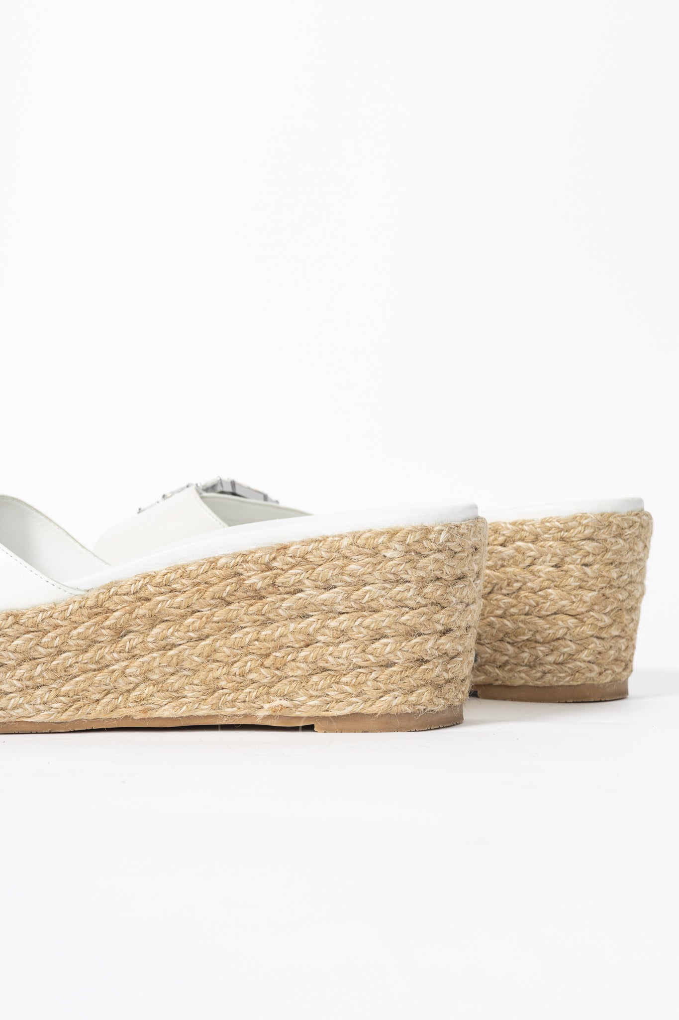 Stuart Weitzman SS23 June 75 White Crystal-Buckle Wedge Slide Sandal