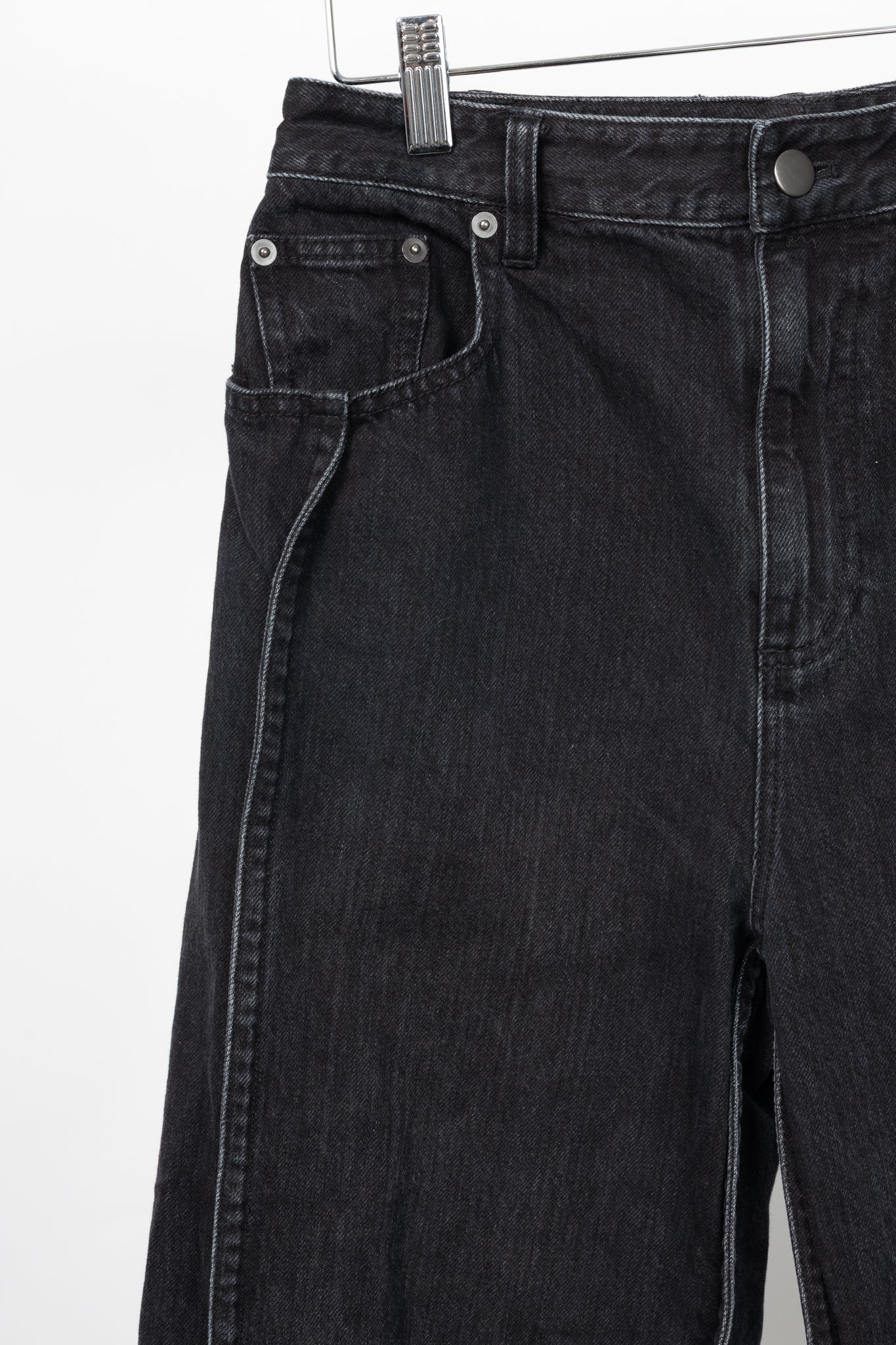 Tibi SS24 Vintage Black Denim Barrel Shorter Tuck Jeans