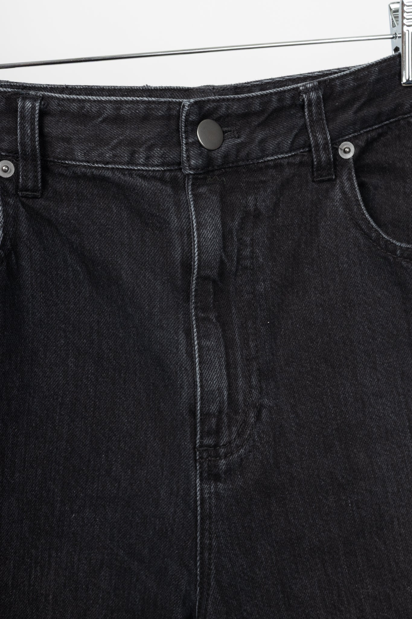 Tibi SS24 Vintage Black Denim Barrel Shorter Tuck Jeans