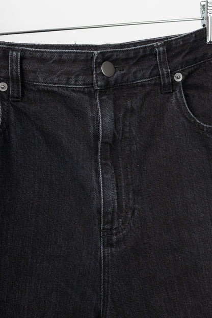 Tibi SS24 Vintage Black Denim Barrel Shorter Tuck Jeans