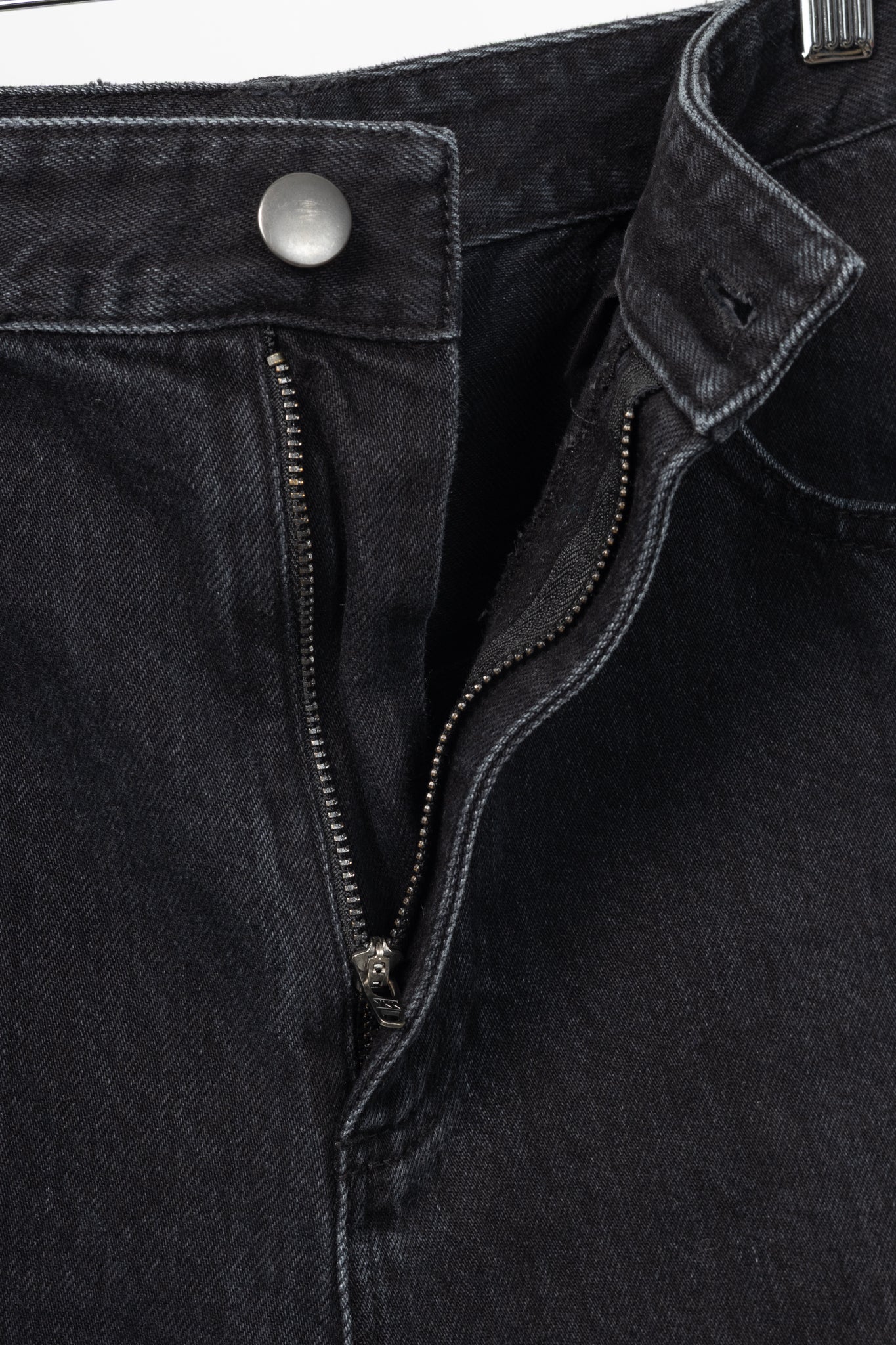 Tibi SS24 Vintage Black Denim Barrel Shorter Tuck Jeans