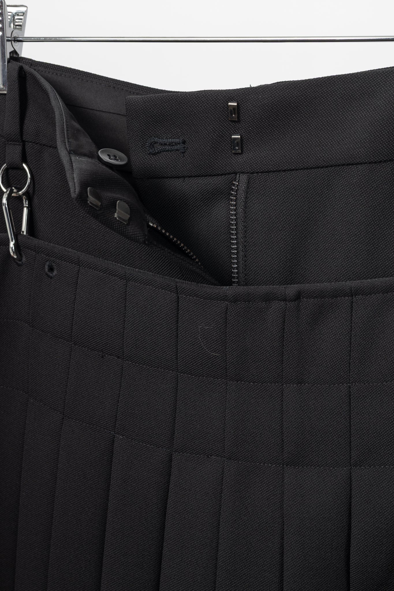 Tibi Black Wool Grain De Poudre Convertible Pleated Skirt