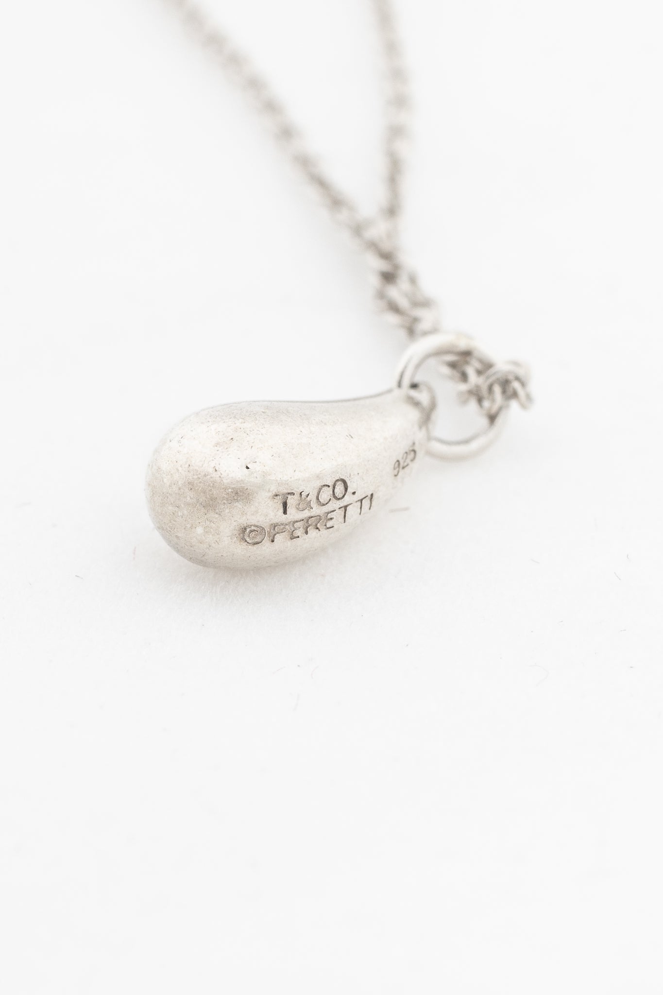 Tiffany & Co. Elsa Peretti Teardrop Sterling Silver Pendant Necklace