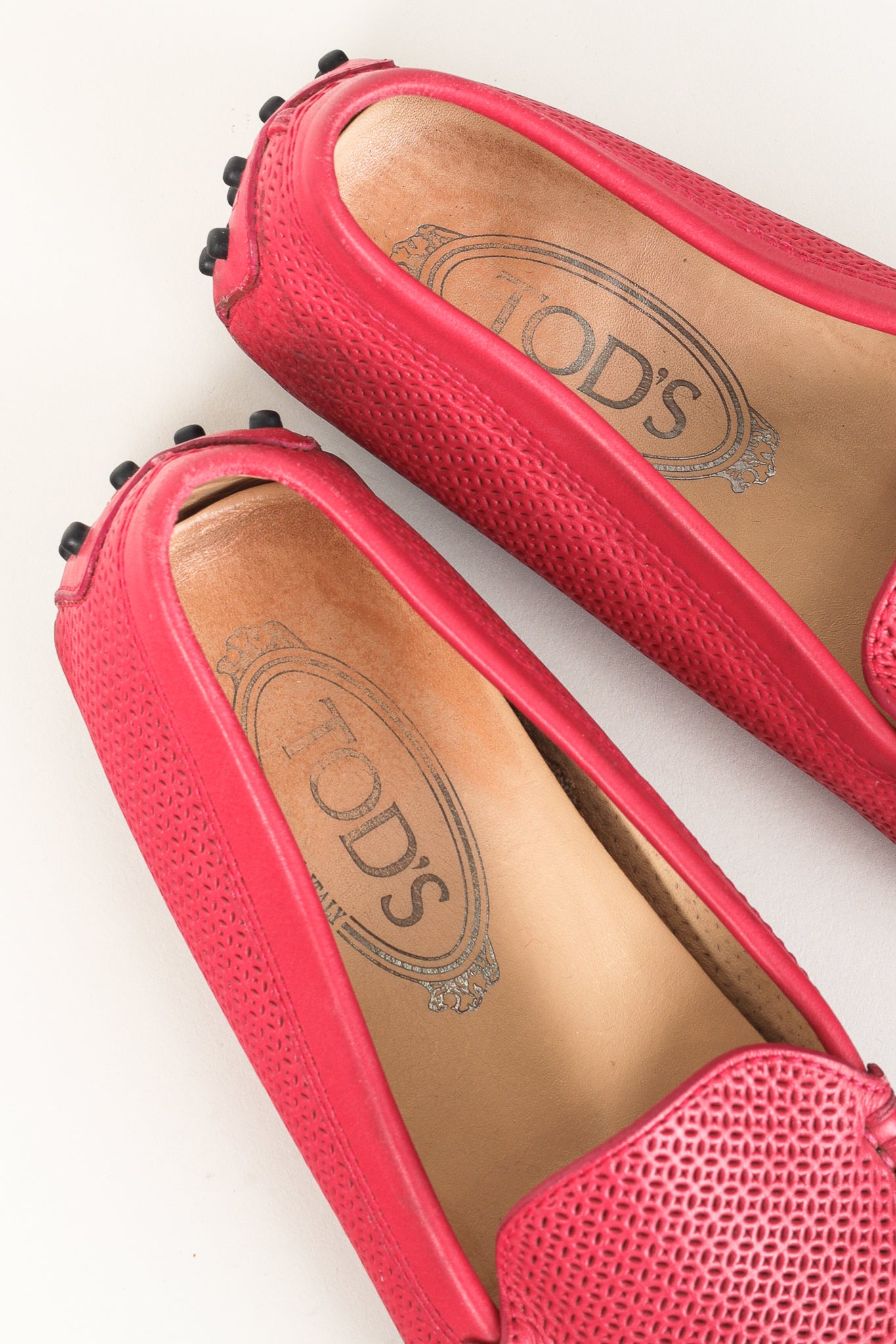 Tod's Pink Textured-Leather Gommino Driving Loafers