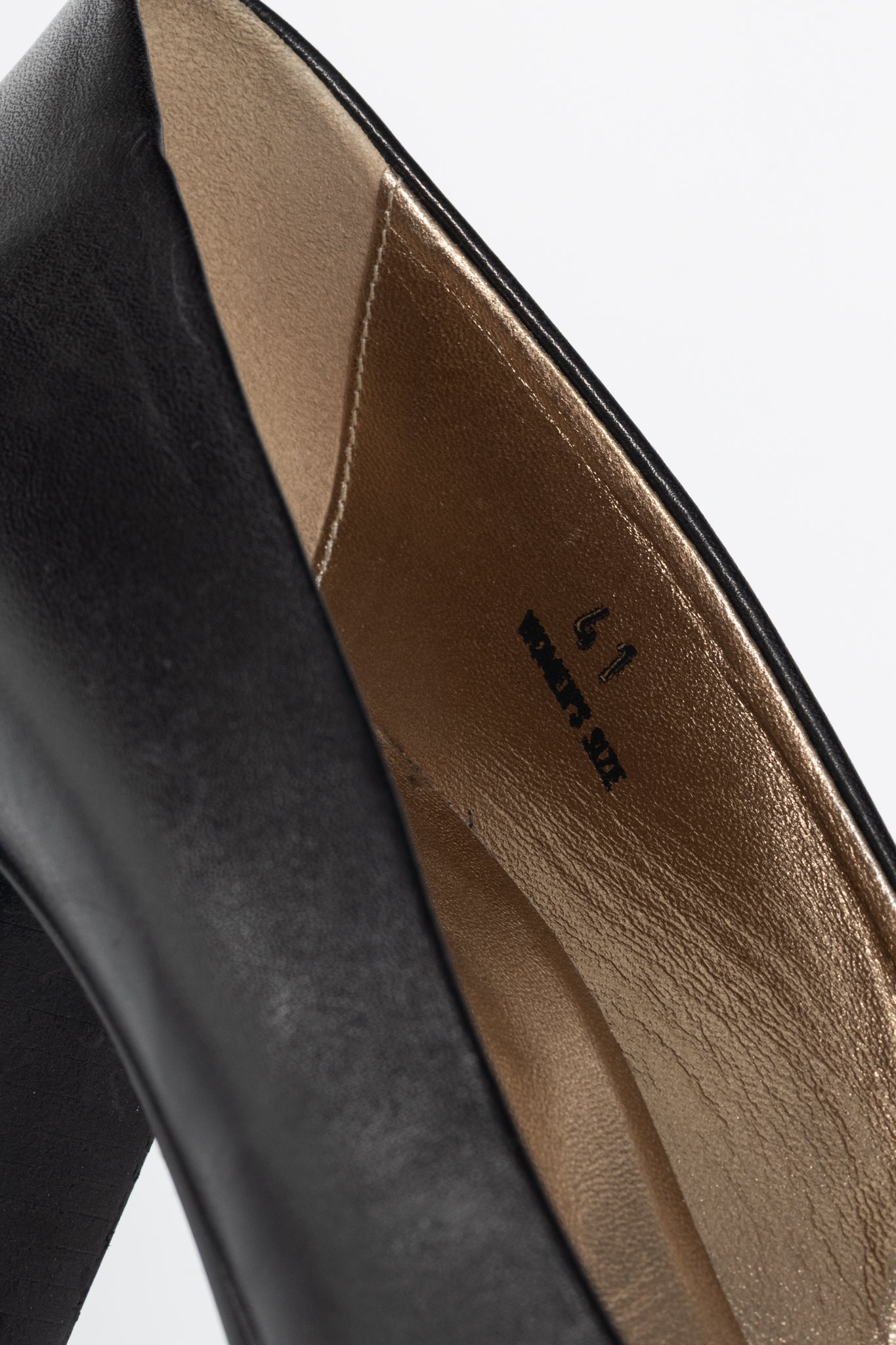 Tod’s Black Leather Horsebit Pumps