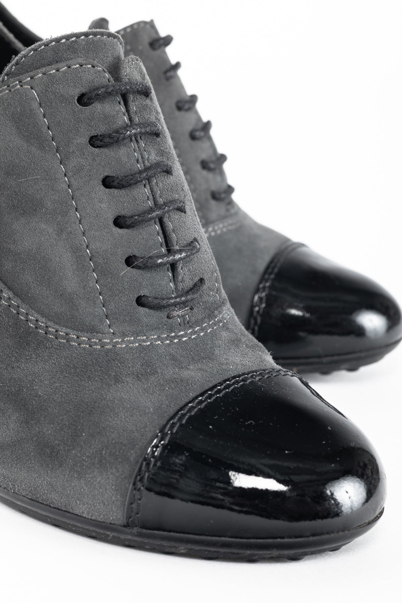 Tod's Grey Suede Cap-Toe Gommino Lace-Up Oxfords