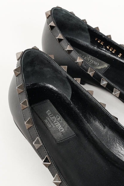 Valentino Garavani Nero Rockstud Noir Leather Flats