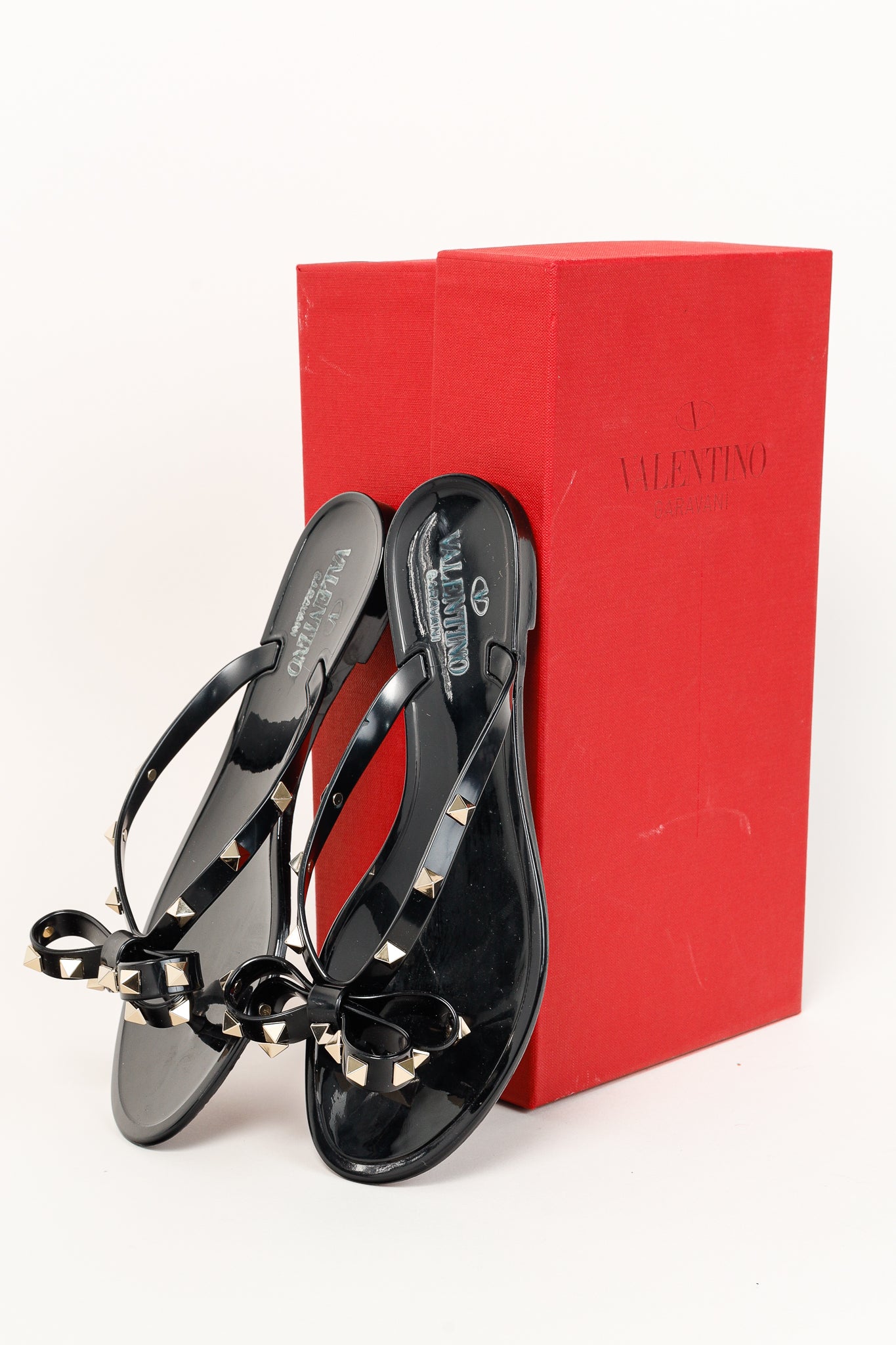 Valentino Garavani Nero Rockstud Bow Jelly Thong Sandals