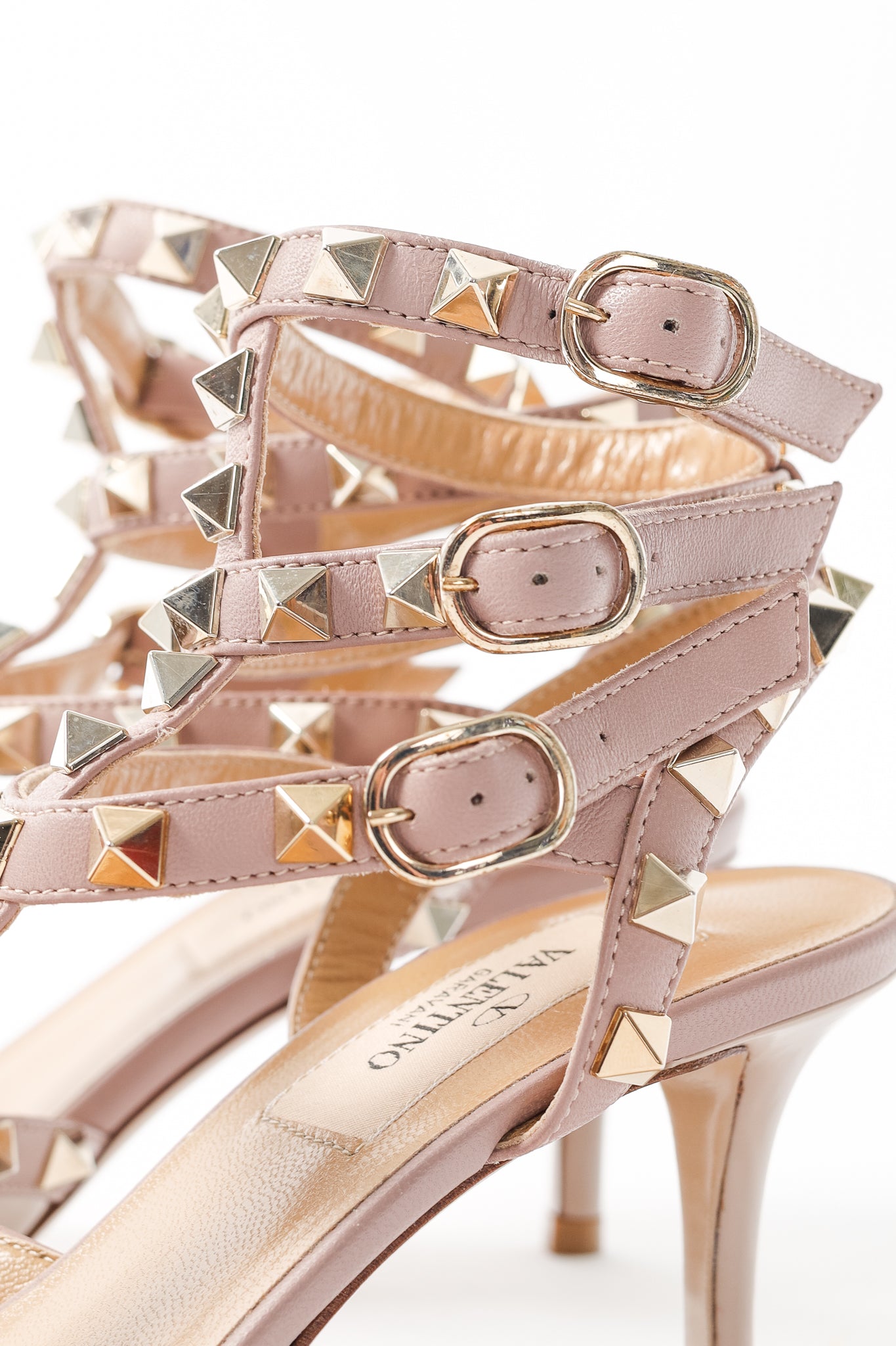 Valentino Garavani Rockstud 65 Poudre Patent Leather Caged Pumps