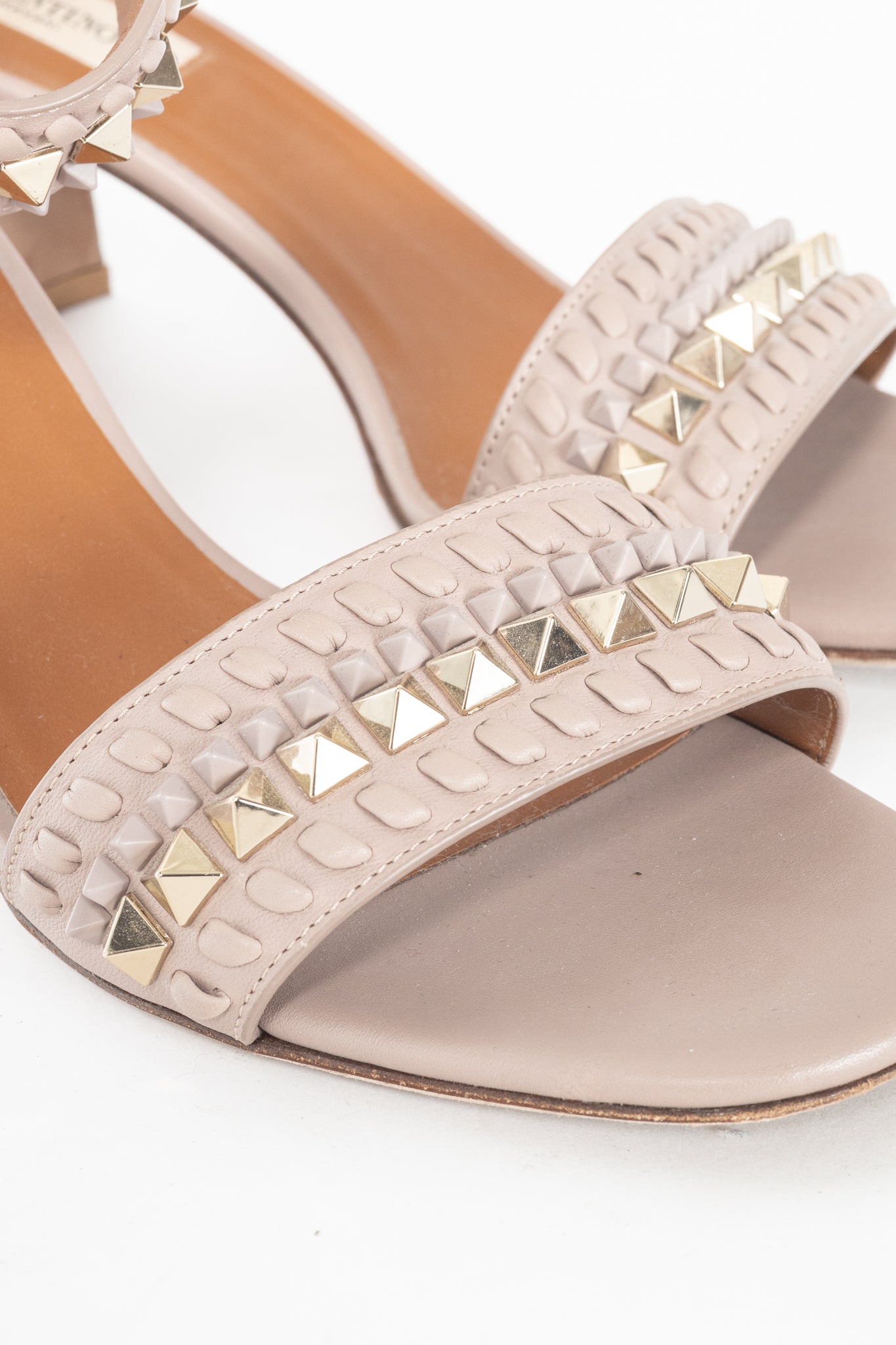Valentino Garavani Poudre Rockstud Leather Whipstitch Sandals