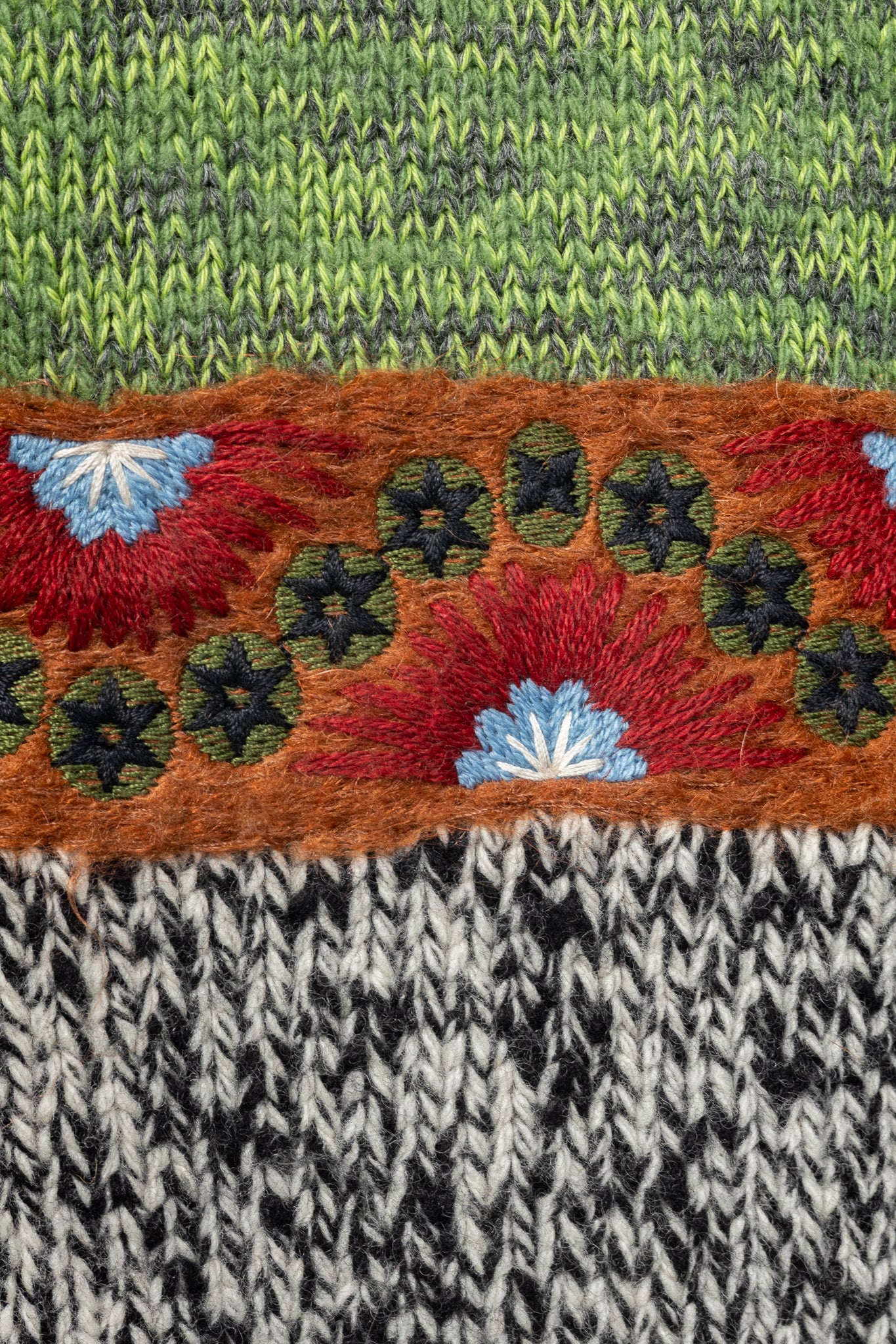 Valentino PF16 Enchanted Wonderland Green Embroidered Wool Sweater